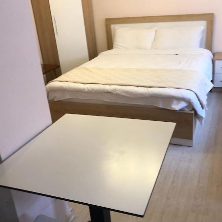Itan'S Apartment-Lovely Guest Apartment In Center Τίρανα Εξωτερικό φωτογραφία