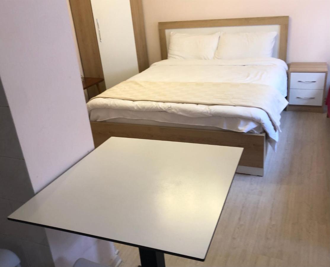Itan'S Apartment-Lovely Guest Apartment In Center Τίρανα Εξωτερικό φωτογραφία